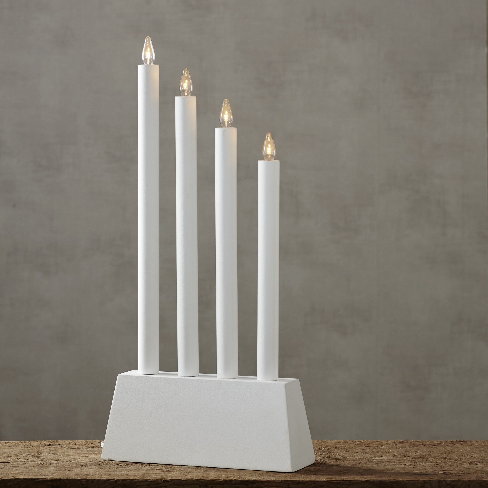 LED okenní svícen QUATTRO 4 žárovky bílý_0