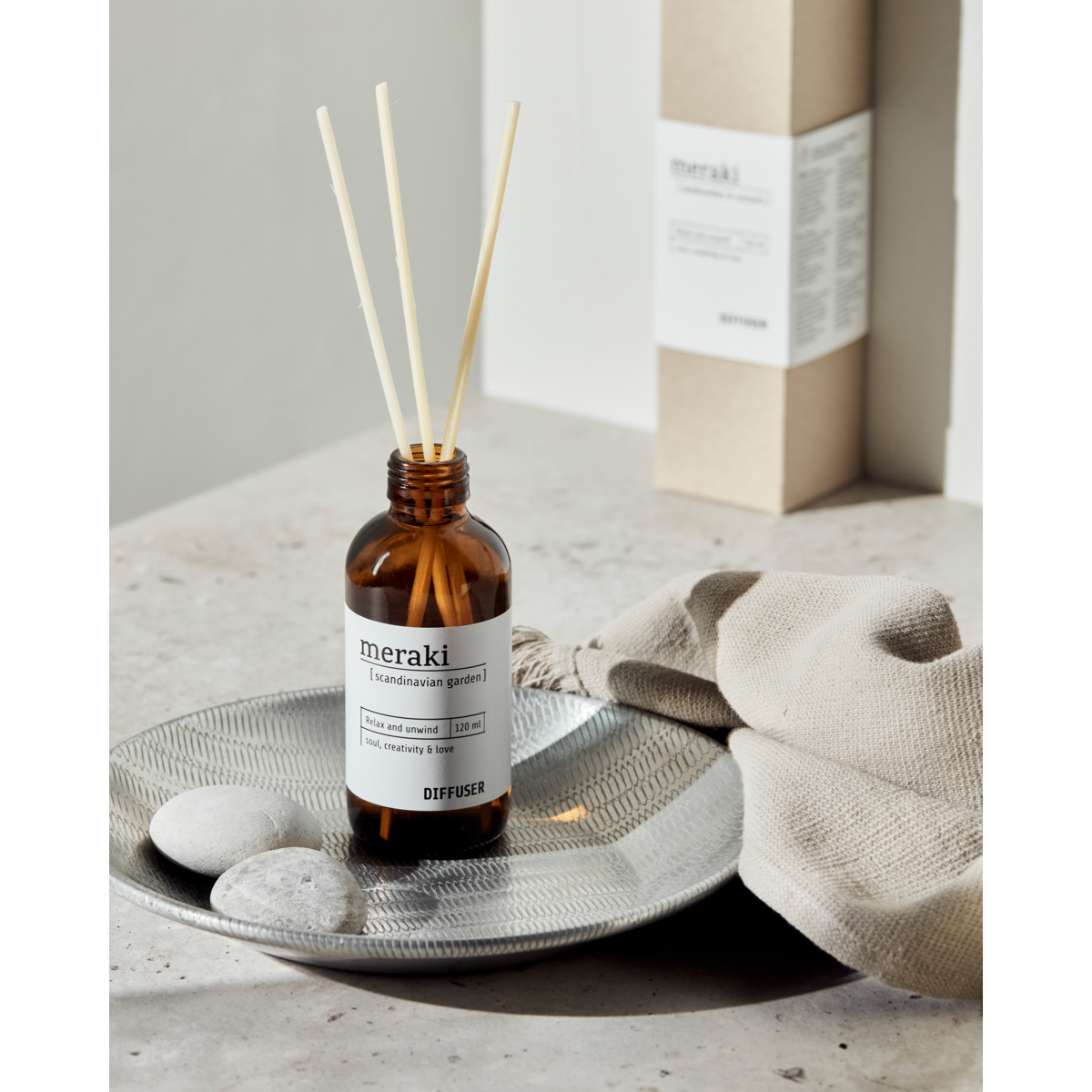 Vonný difuzér Meraki SCANDINAVIAN GARDEN 120ml_0