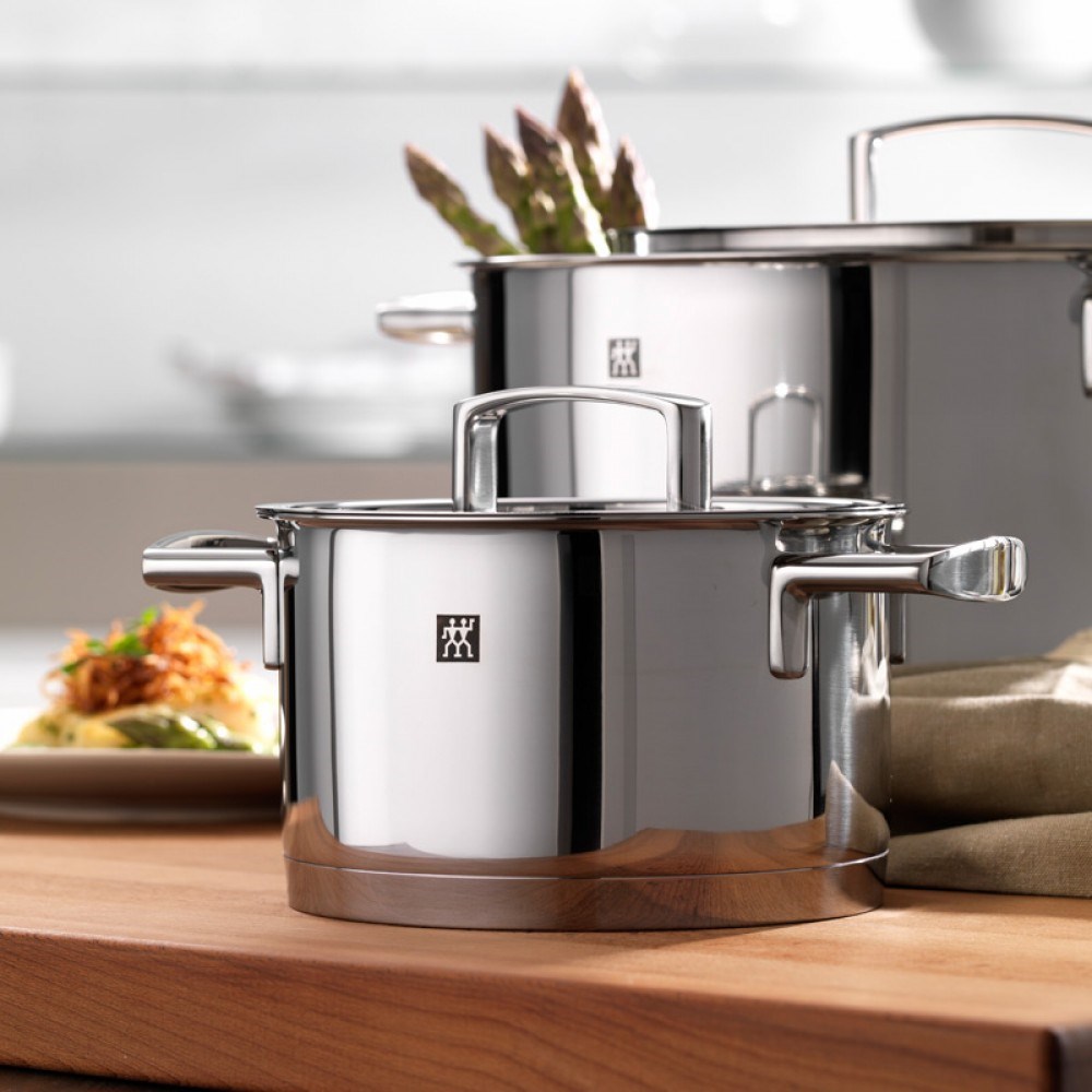 Kastrol s poklicí 16 cm PASSION 1,5l_4