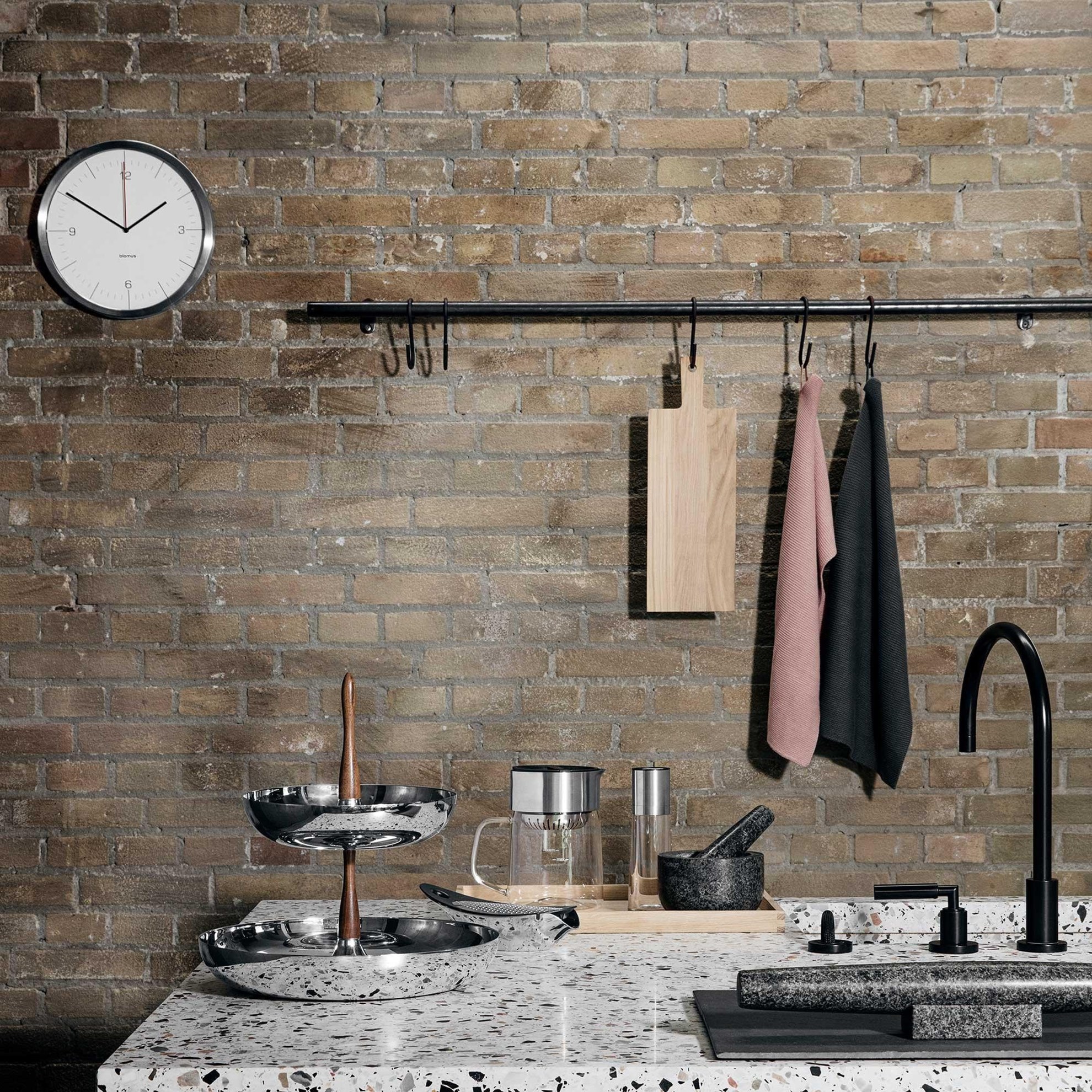 Obrázek z Dřevěný tác BORDA 30x20 cm 