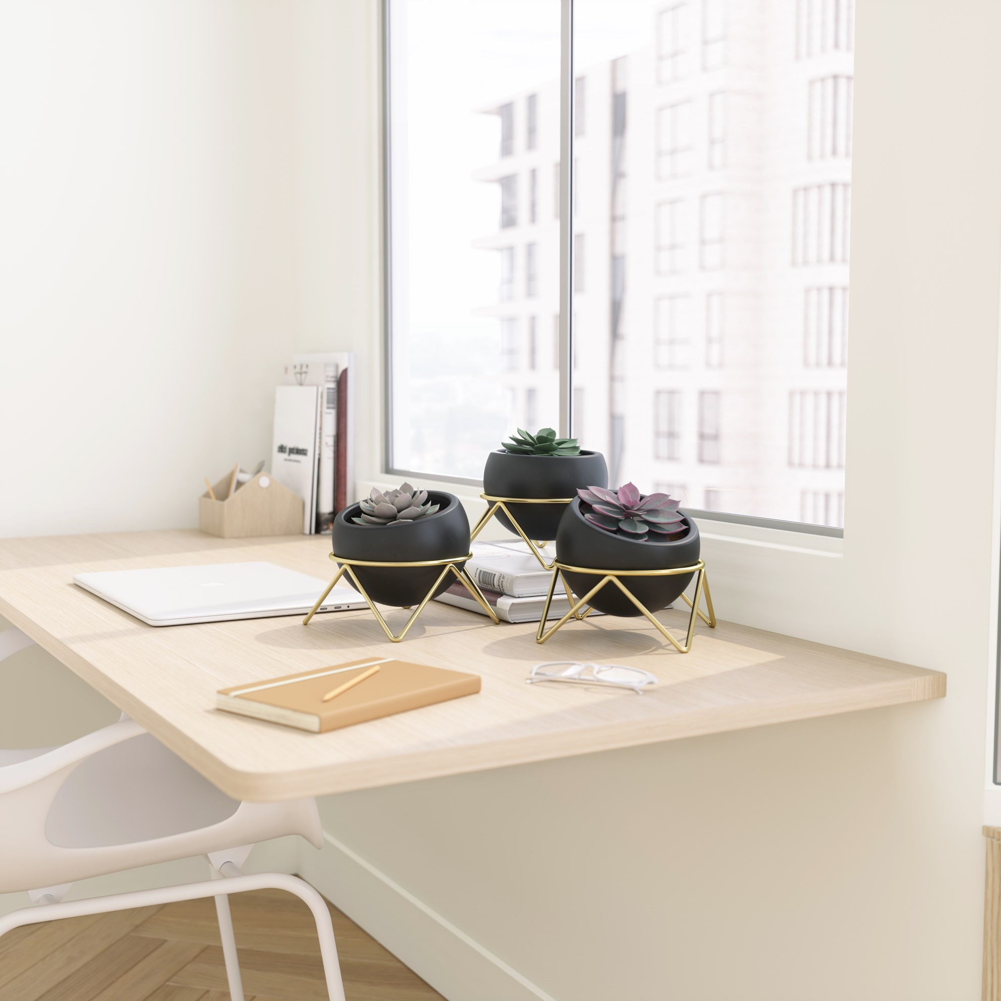 SET/3ks květináčů POTSY s kov. podstavci_1