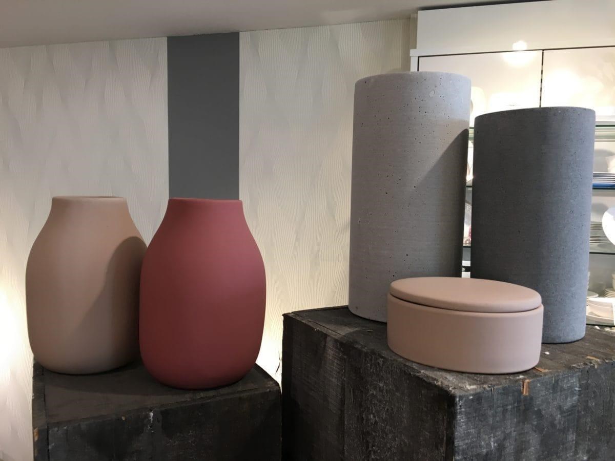 Obrázek z Váza COLORA 15 cm temně růžová 