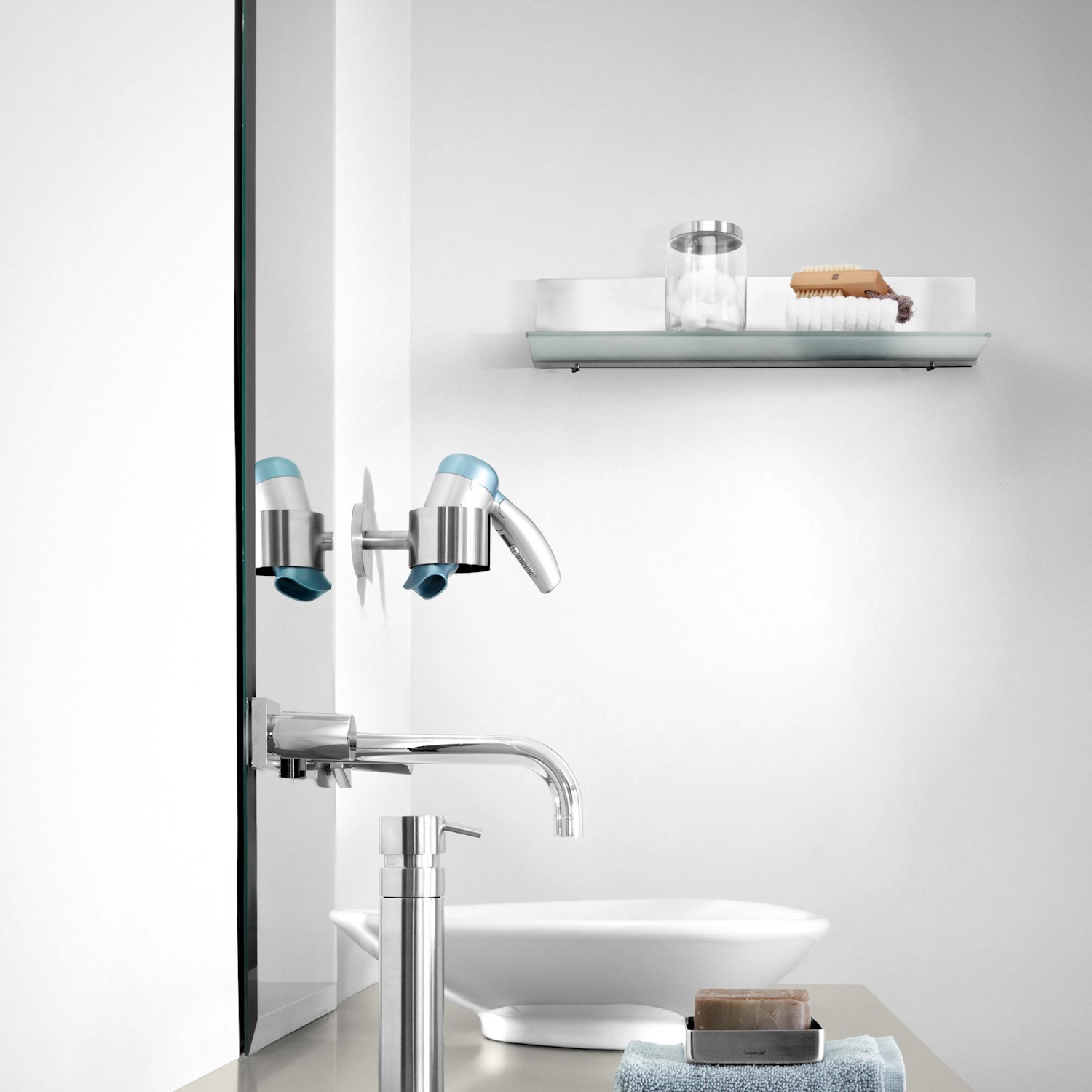 Obrázek z Nástěnný dávkovač na mýdlo Blomus NEXIO 100ml lesklá nerez 