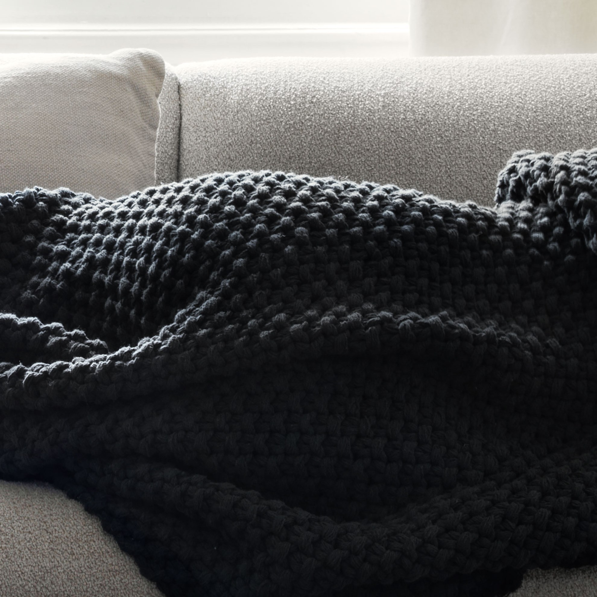 Přehoz 130x170 DROTTNINGHOLM šedý_2