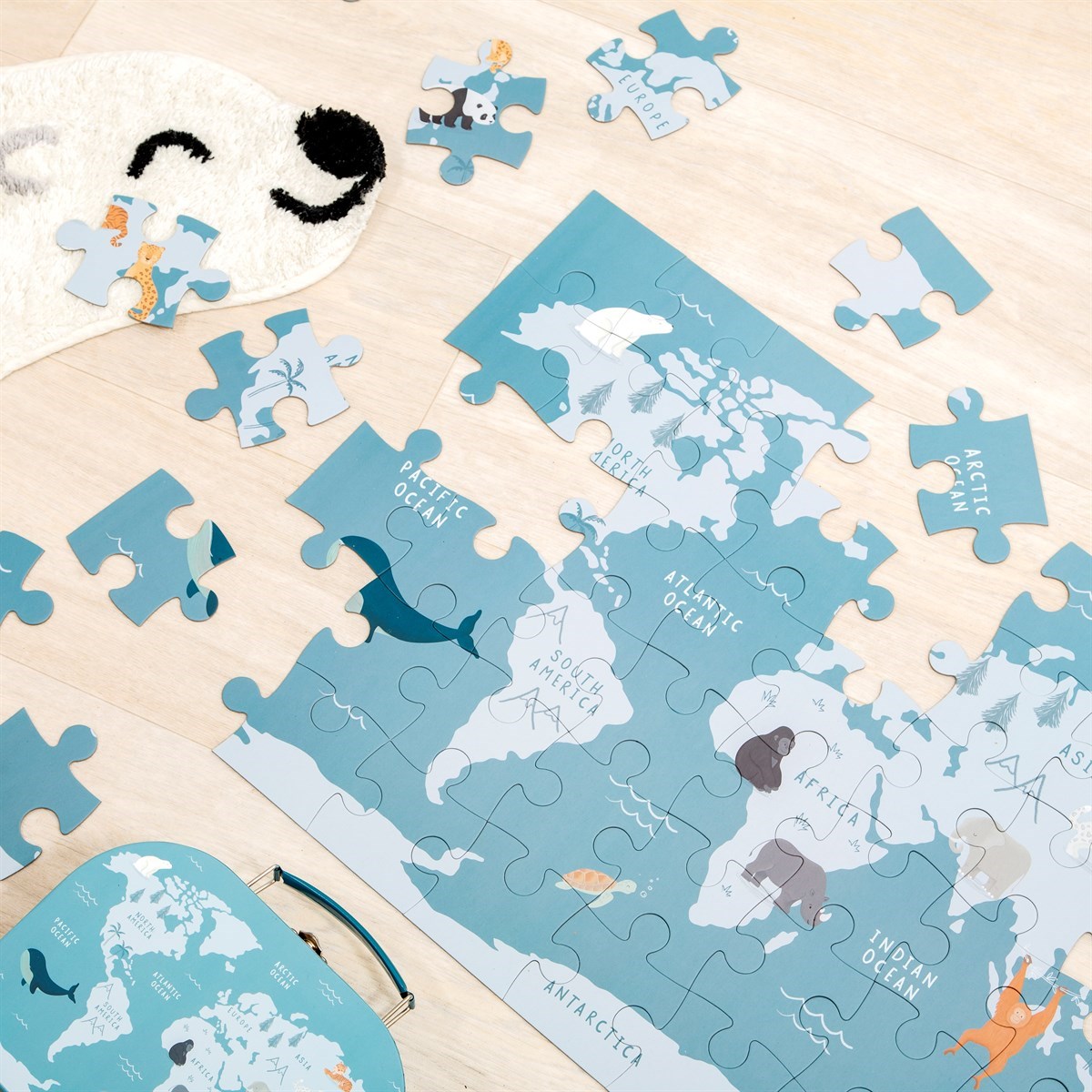Dětské puzzle v kufříku Endangered Animals_0