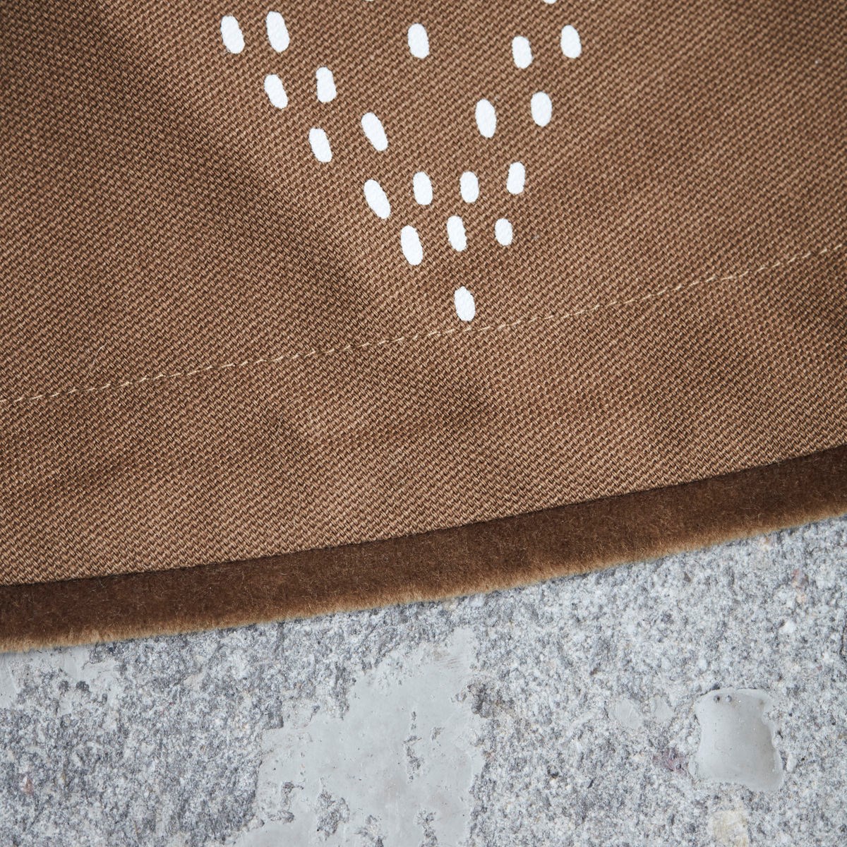 Koberec NOEL 120 cm hnědý_2