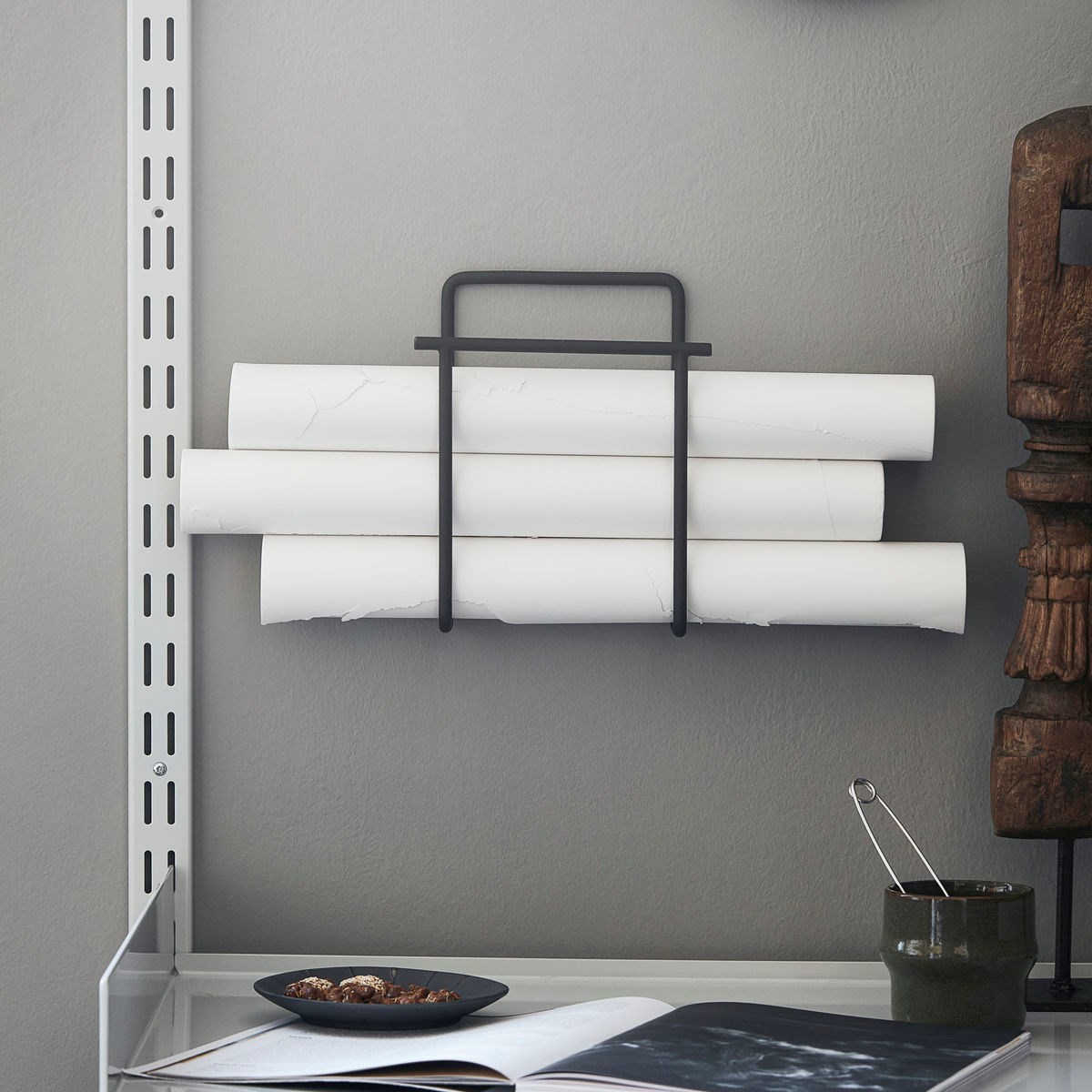 Drž&#225;k /stojan na časopisy HOLD 22 cm čern&#253;_0