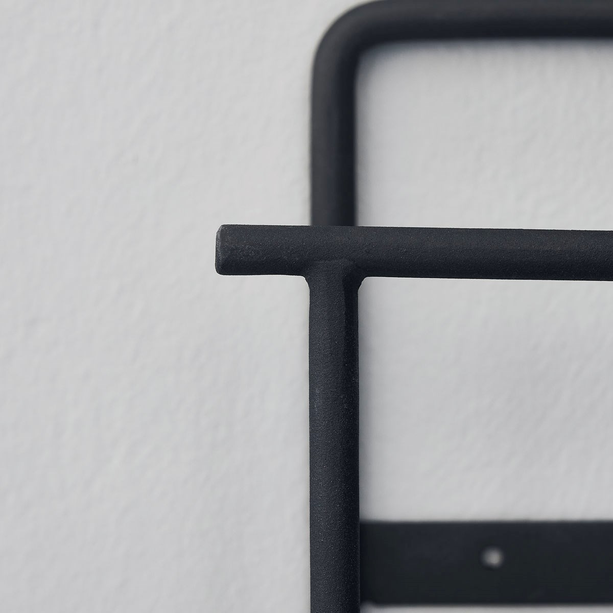 Drž&#225;k /stojan na časopisy HOLD 22 cm čern&#253;_1