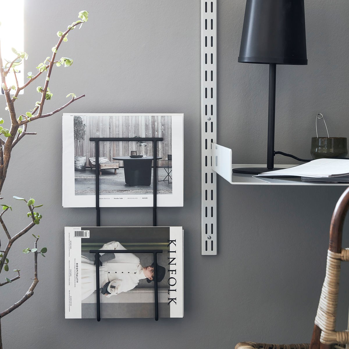 Drž&#225;k /stojan na časopisy HOLD 50 cm čern&#253;_0