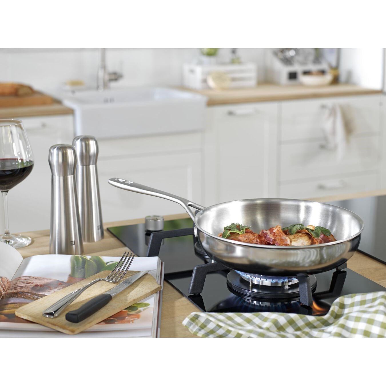 Obrázek z Mlýnek na sůl 19 cm nerezový 