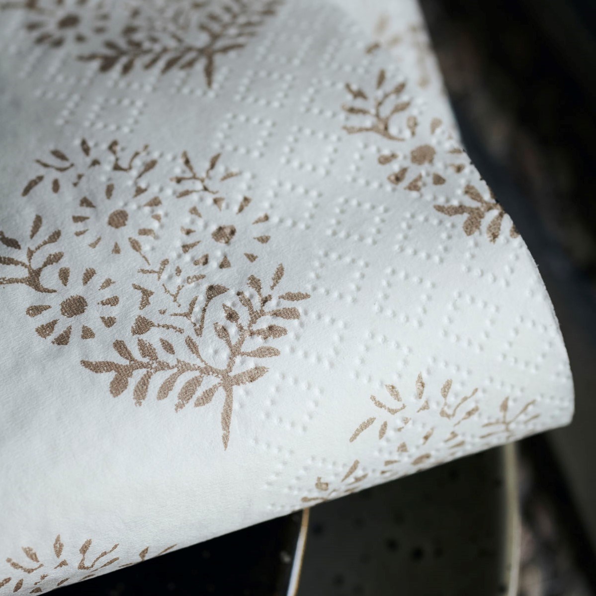 Obrázek z Papírové ubrousky BOUQUET SET/40ks sv. hnědá 