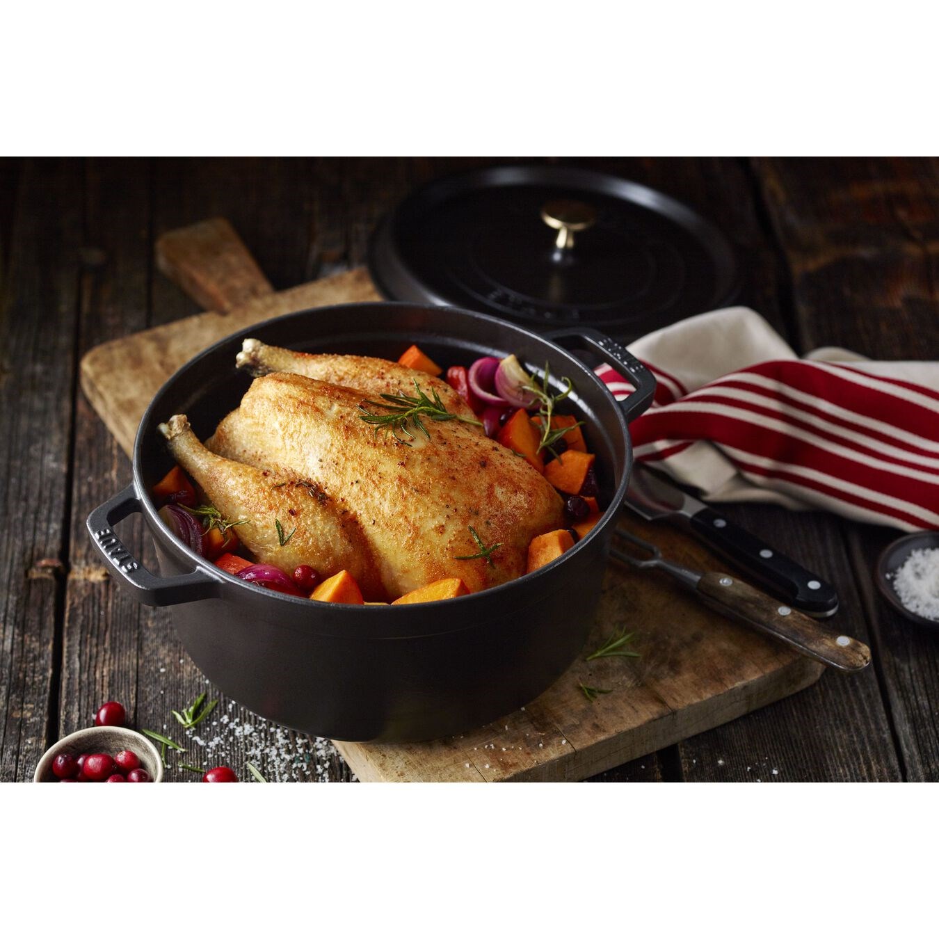 Hrnec STAUB kulatý 26 cm černý_3