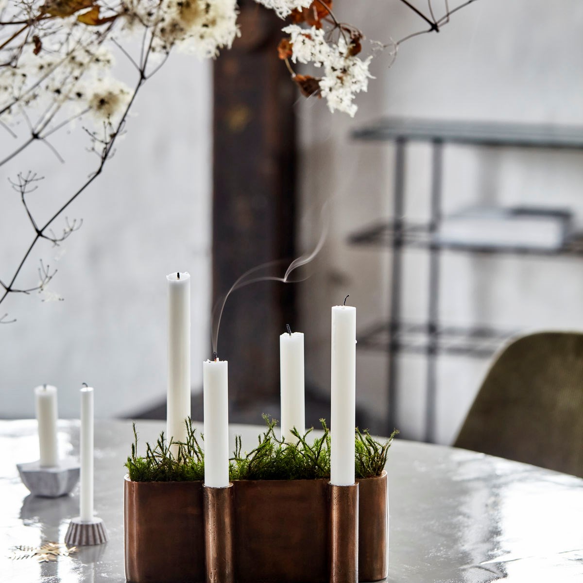 Svícen FOUR mosazný-oválný D. 26 cm_1