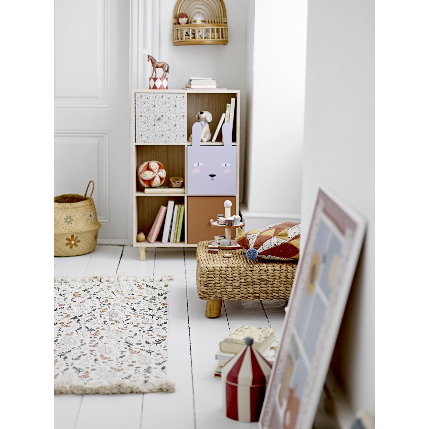 Knihovna Calle se zásuvkami, dřevo_1