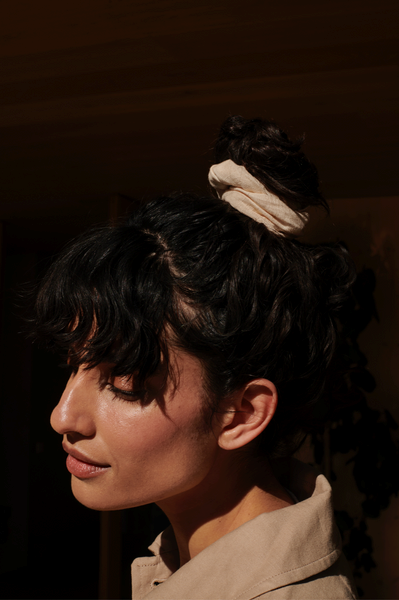 Obrázek z Lněná gumička do vlasů Monk & Anna sea shell 