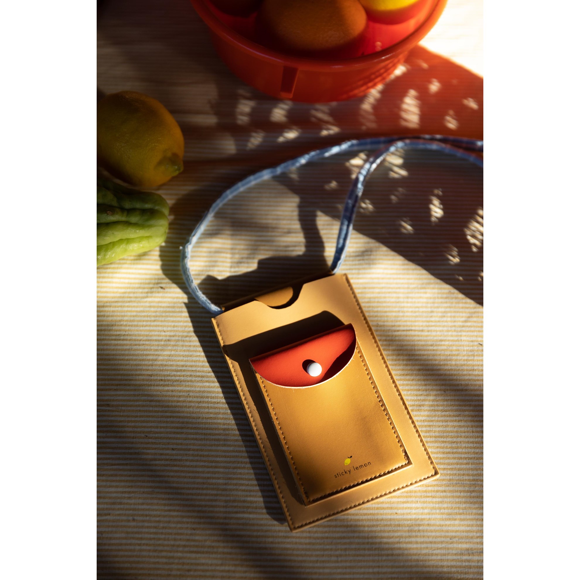 Pouzdro na telefon XL Sticky Lemon FARMHOUSE pearjam_1
