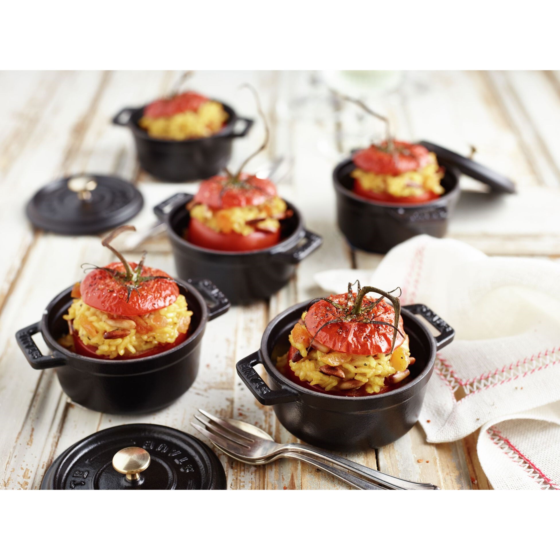 Hrnec STAUB  kulatý 10 cm černý 0,25l_0