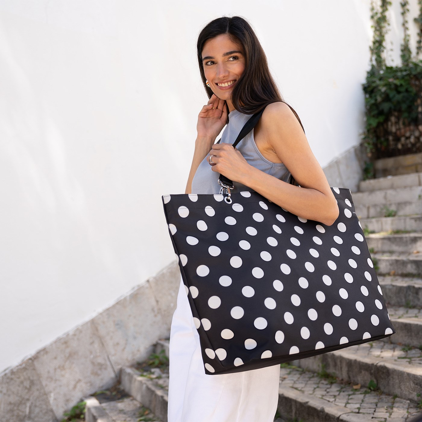 Taška přes rameno Shopper XL dots white_0