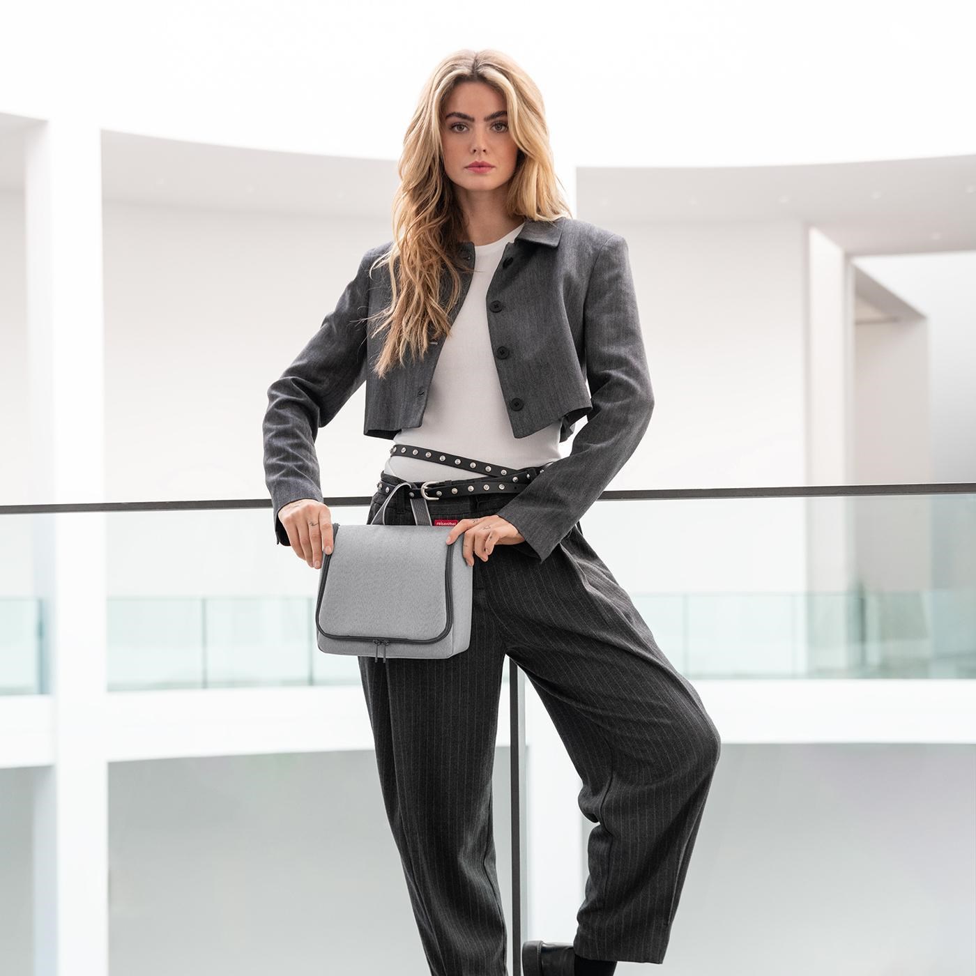 Toaletní taška Reisenthel Toiletbag herringbone grey_0