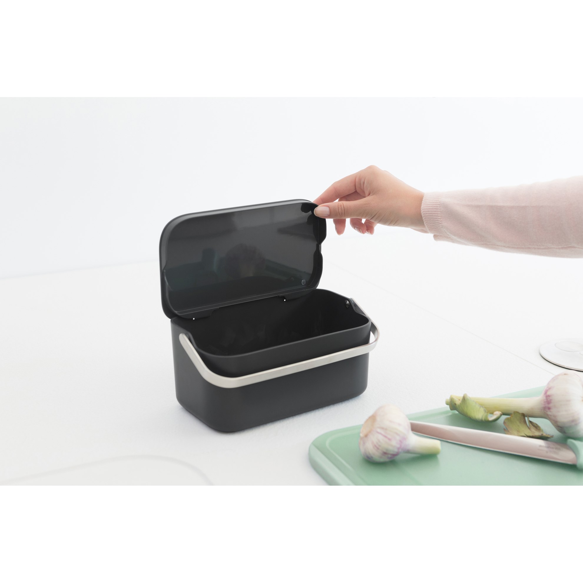 Dóza/koš na Bio odpad Brabantia 1,8l tmavě šedý_7
