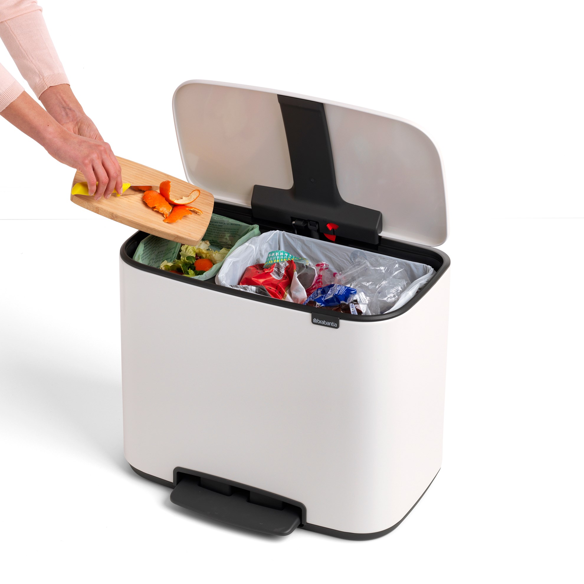 Pedálový odpadkový koš Brabantia BO 11l/23l bílý_0