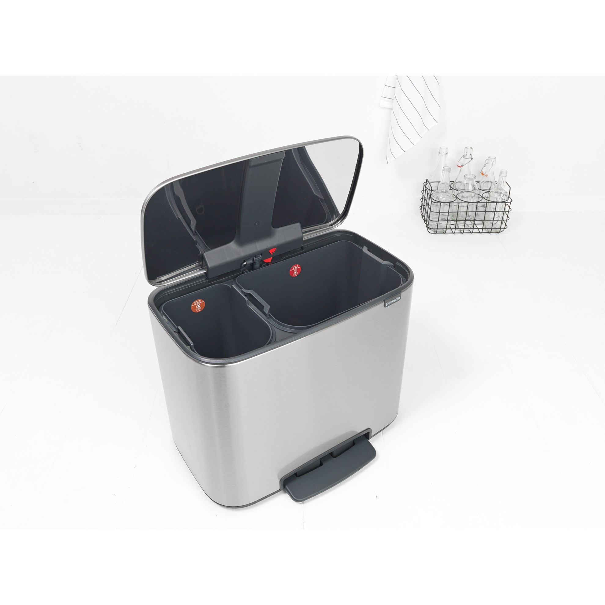 Pedálový odpadkový koš Brabantia BO 11l/23l matný nerez_0
