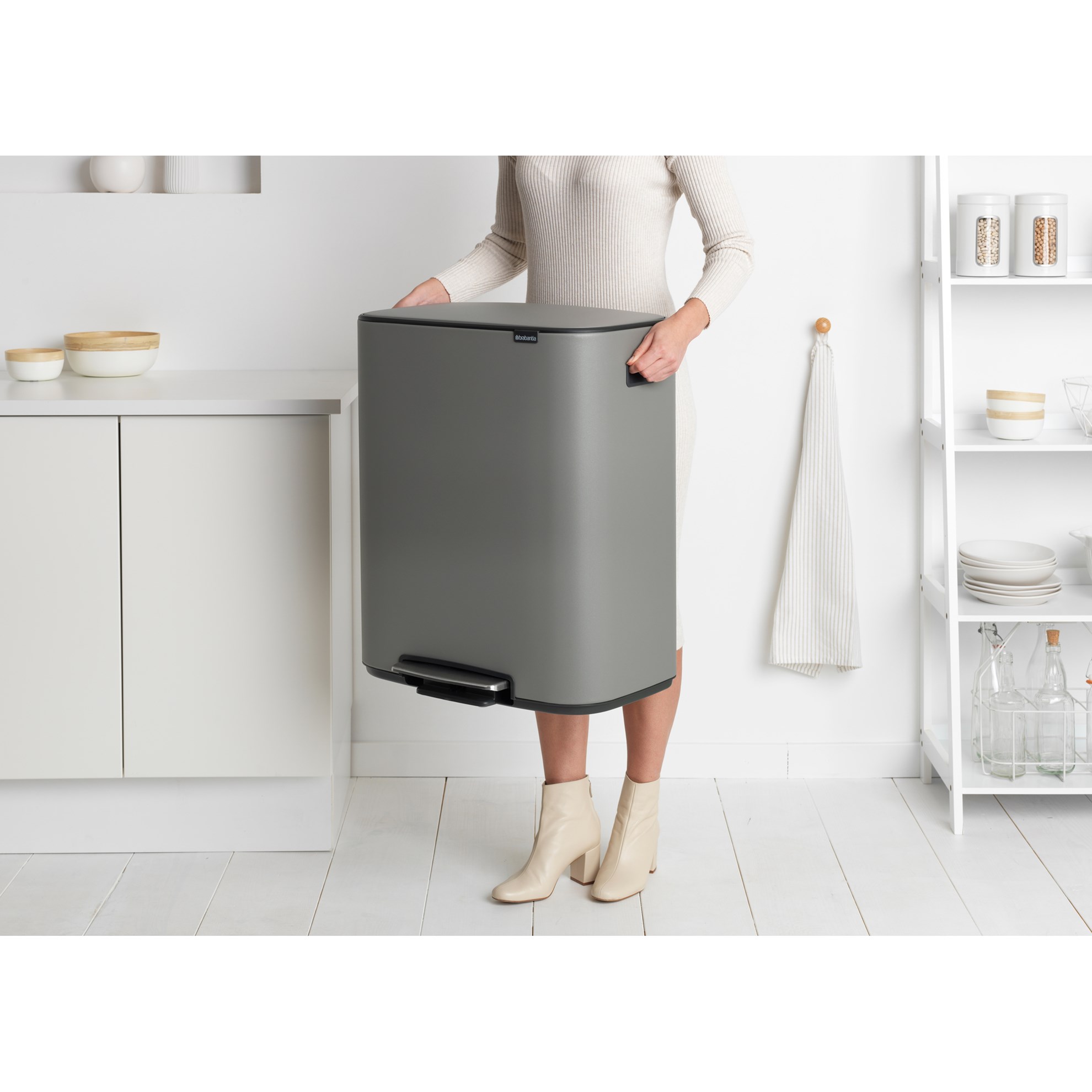 Pedálový odpadkový koš Brabantia BO 2x30l šedý_3