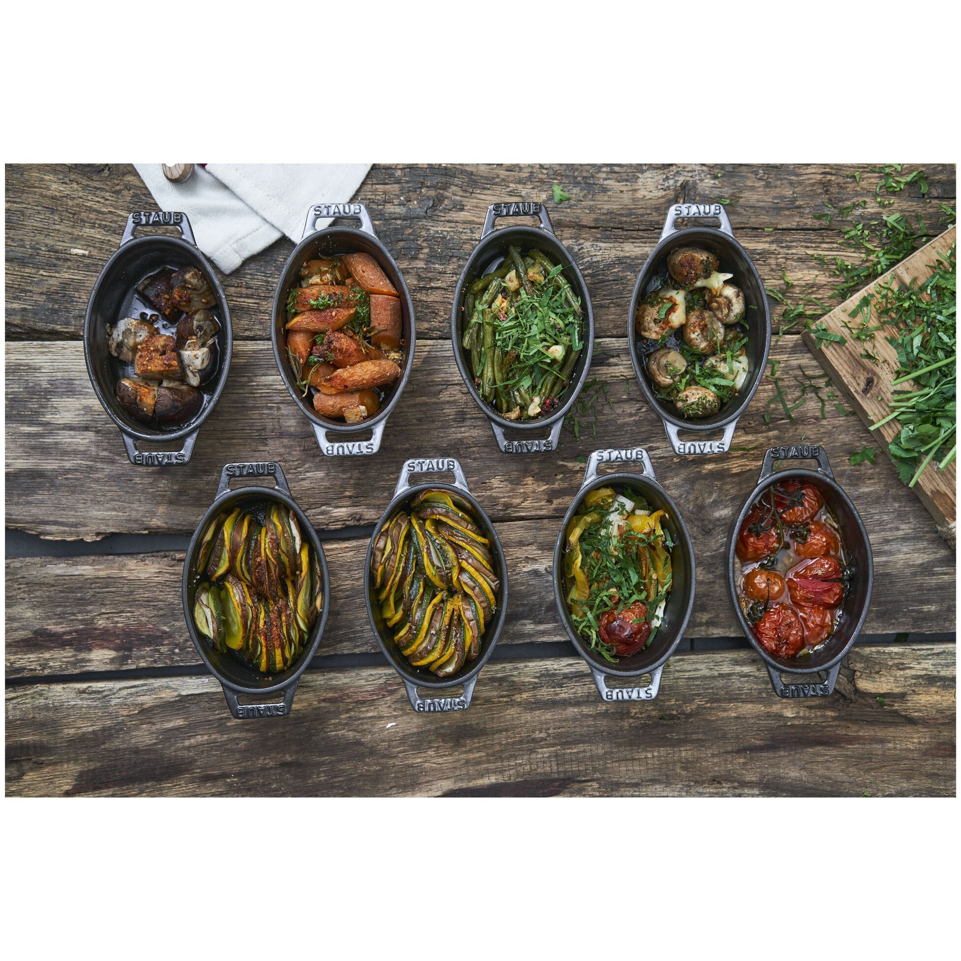 Hrnec STAUB  oválný 11 cm černý 250ml_1