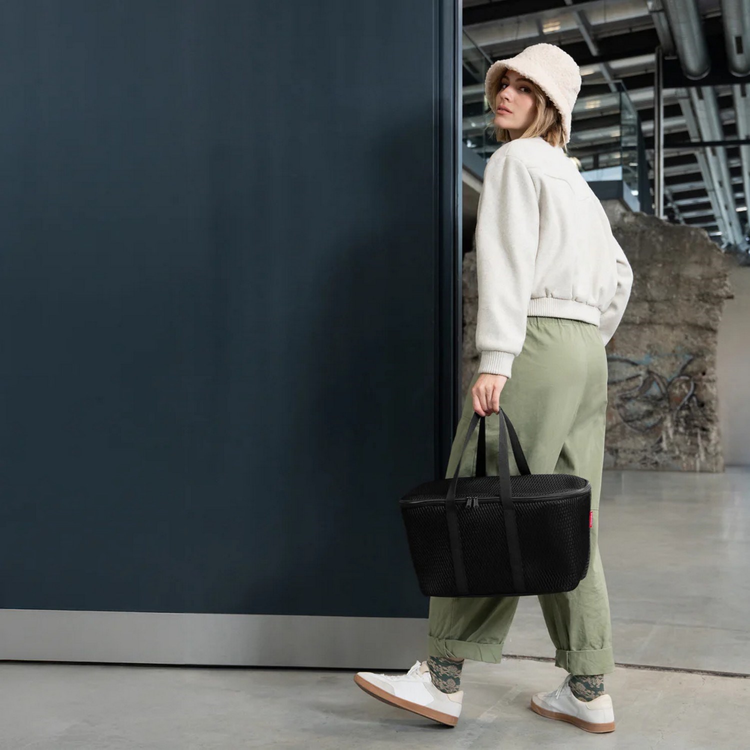 Termobox Reisenthel Coolerbag mesh black_1