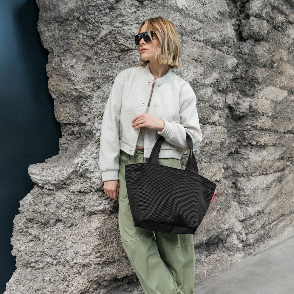 Taška přes rameno Reisenthel Shopper M mesh black_0