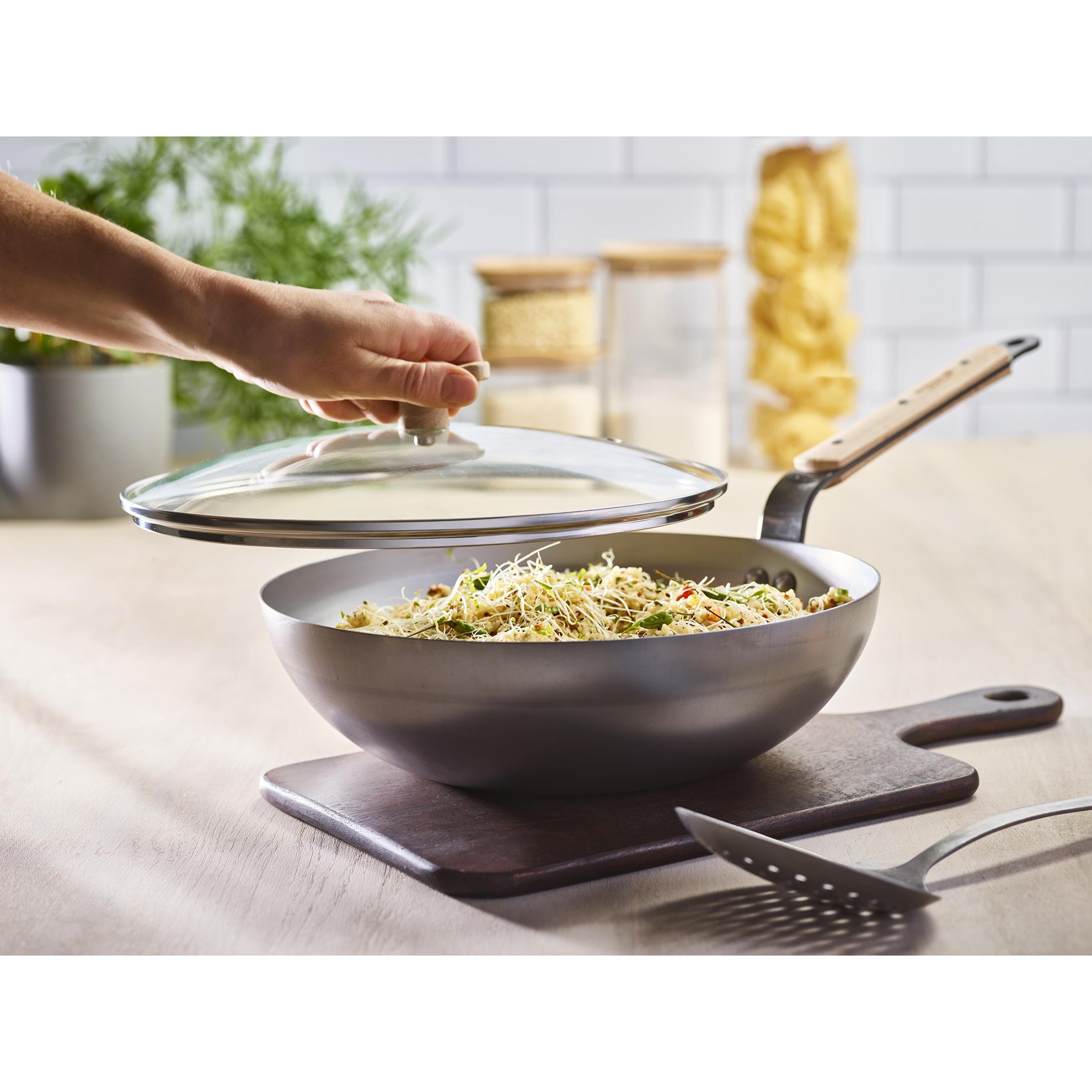 Ocelová pánev WOK de Buyer MINERAL B BOIS P.28cm 3,7l_0