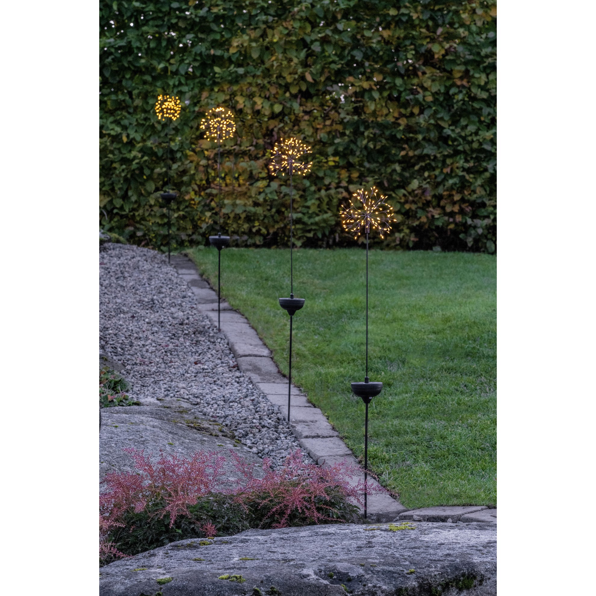 LED solární dekorace FIREWORK 92xLED V.85cm černé_0