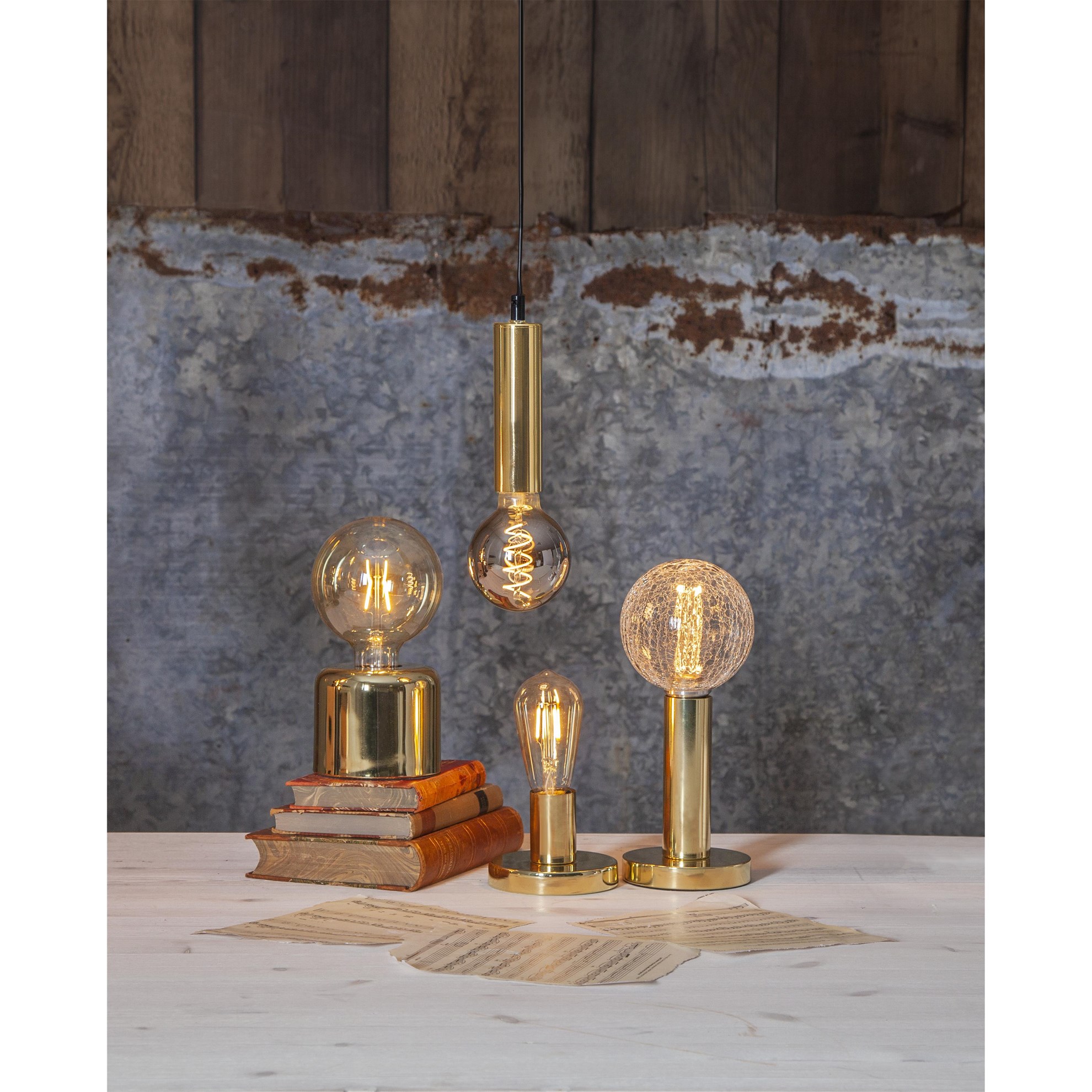 Dekorační LED žárovka PLAIN AMBER E27 80lm, 2000K jantarová_0