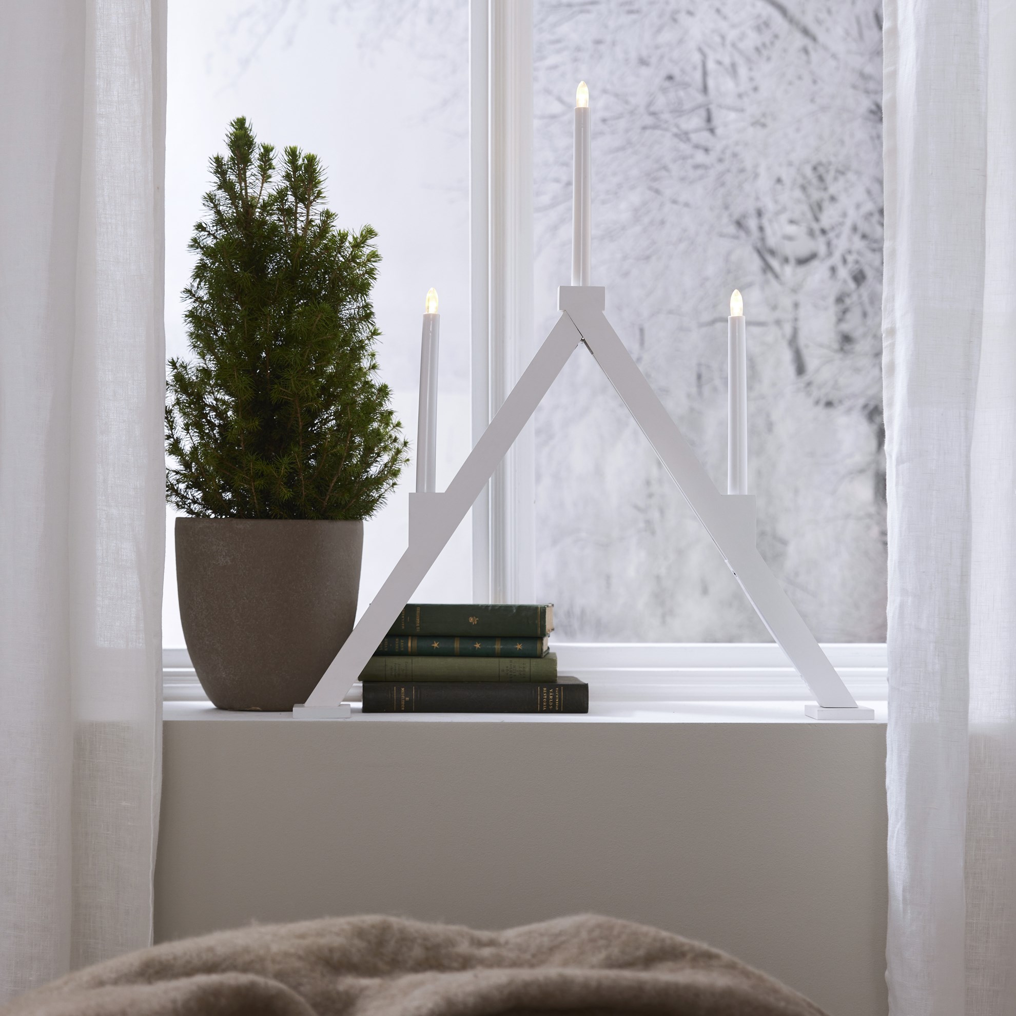 Adventní svícen VIKA V.64cm bílý_0