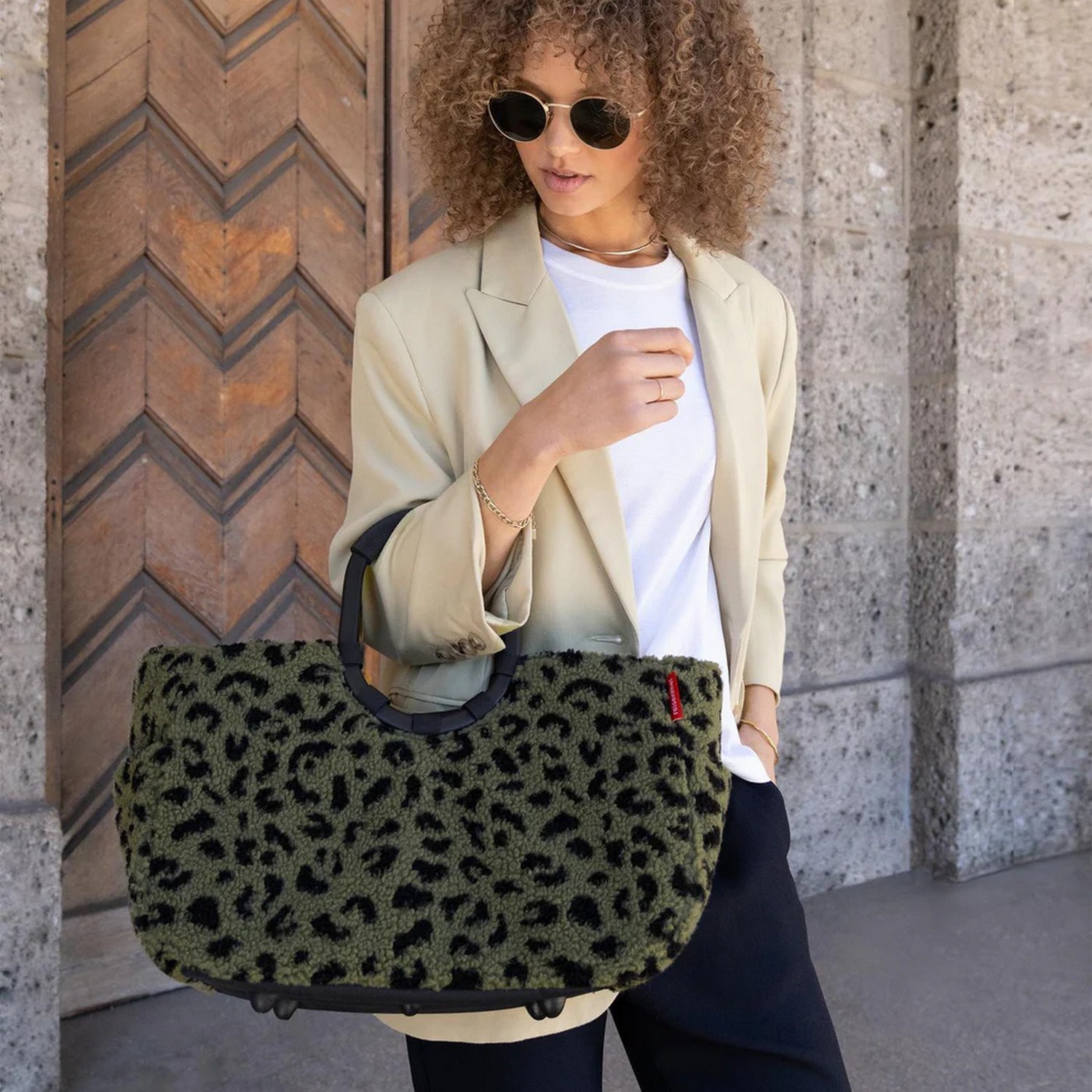 Módní taška Reisenthel Loopshopper L teddy leo olive_1