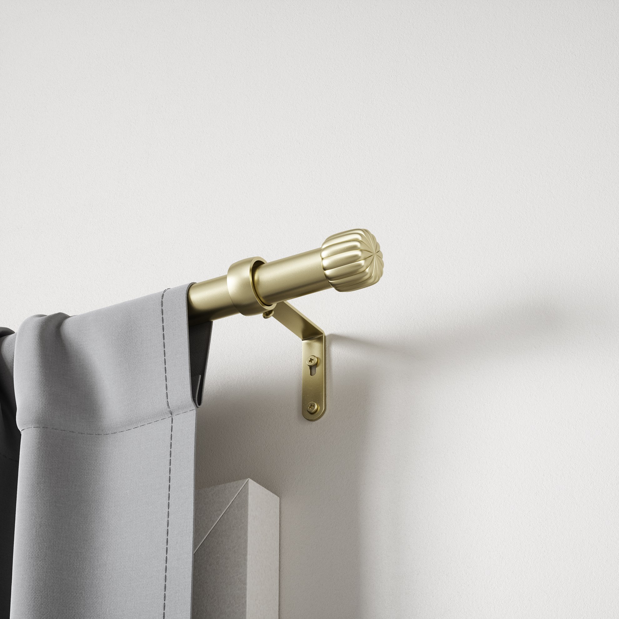 Rozšířitelná garnýž Umbra CLEO 168-305cm zlatá_0