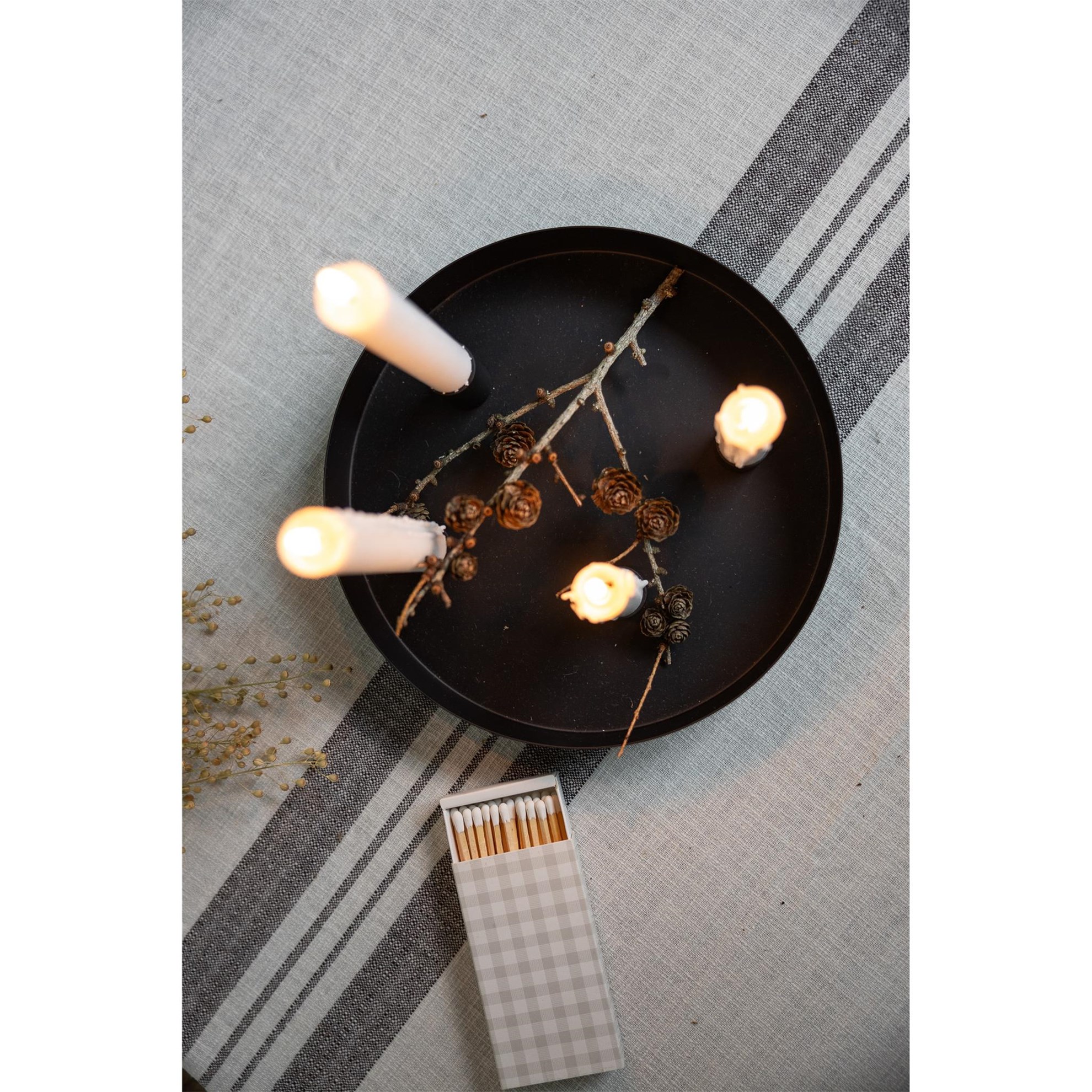 Adventní svícen SUND kulatý s magnetickým držáky na svíčky 2,1 cm černý_1