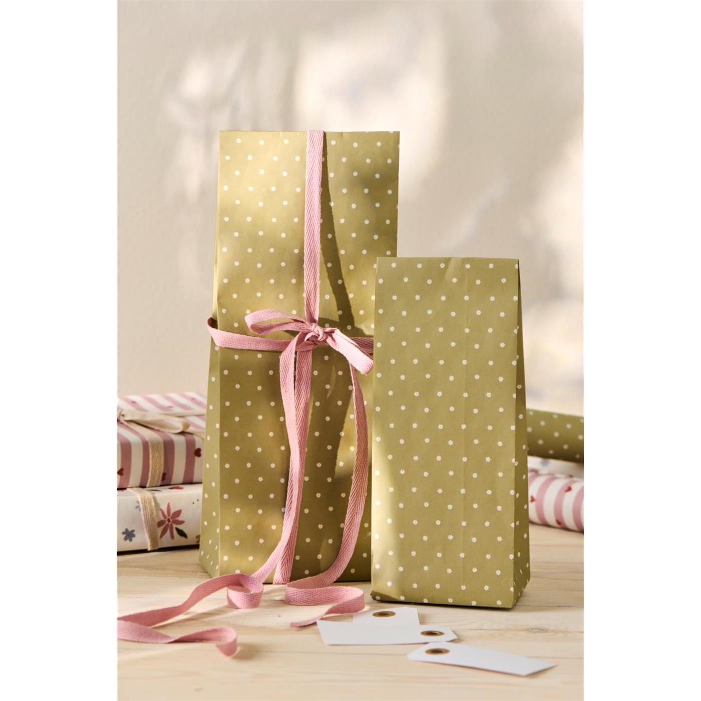 Papírový sáček IB Laursen V.22,5 cm s bílými sedmikráskami_0