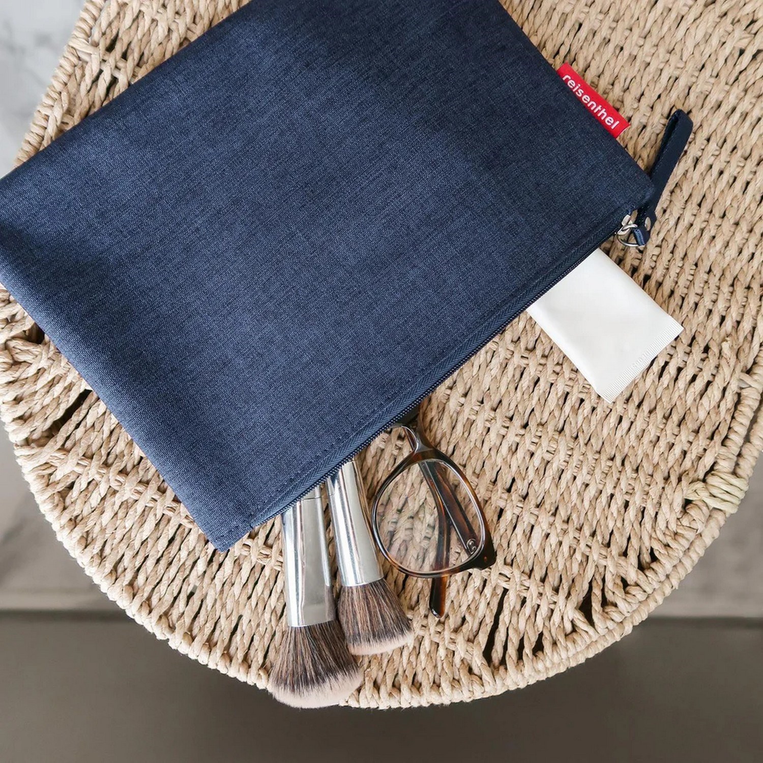 Pouzdro na zip Reisenthel Case 1 twist navy_0