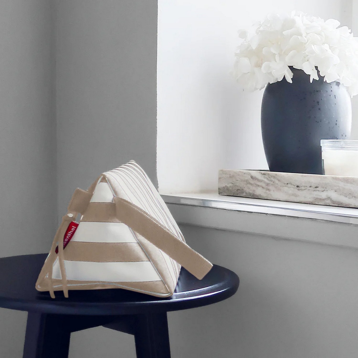 Kosmetická taštička Reisenthel Maxi Case summerstripes coffee_1