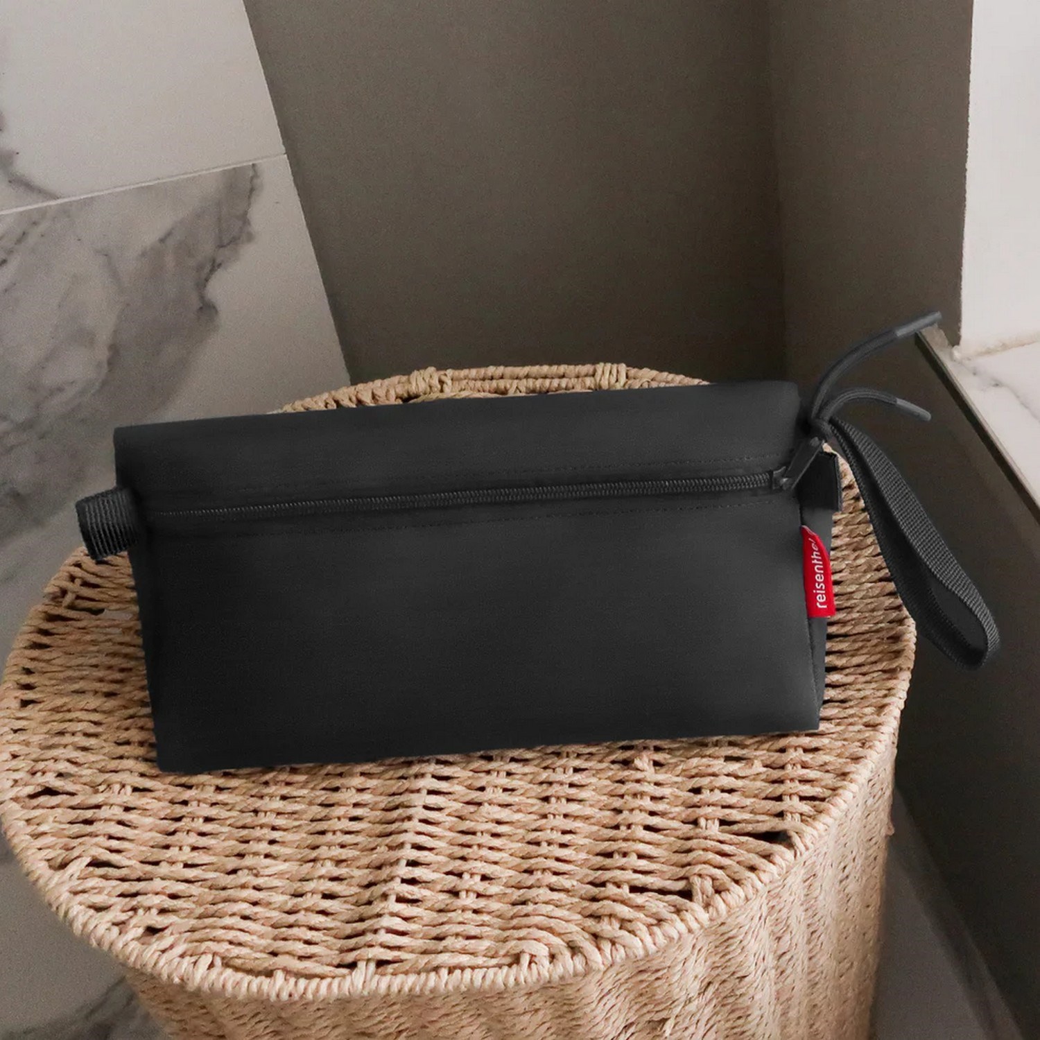 Kosmetická taštička Reisenthel Maxi Case black_1